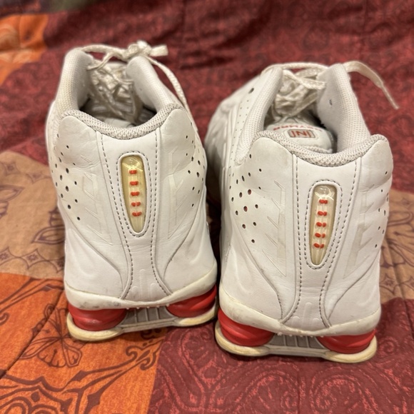 Nike Neymar Jr. x Shox R4 Platinum Tint, Size 12 Men’s. Gently Used. - Picture 5 of 8